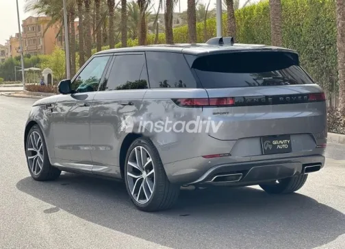 لاند روفر رنج روفر سبورت 2024 رمادي مستعملة للبيع - 4