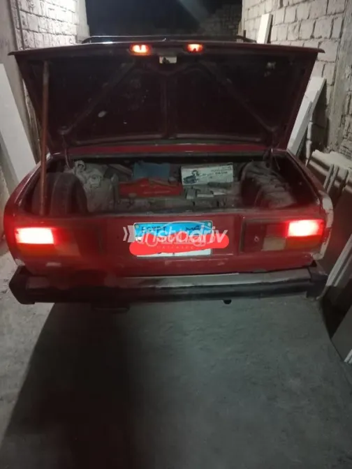 لادا 2105 1994 أحمر مستعملة للبيع - 4