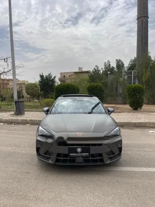 كوبرا ليون 2025 رمادي مستعملة للبيع