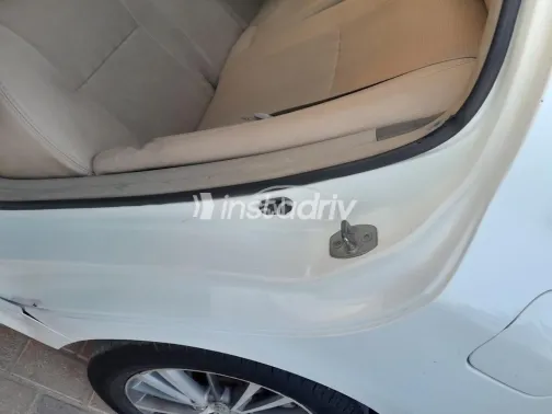 تويوتا كورولا 2009 أبيض مستعملة للبيع - 5