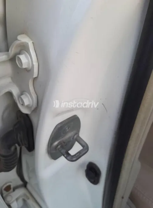 تويوتا كورولا 2009 أبيض مستعملة للبيع - 7