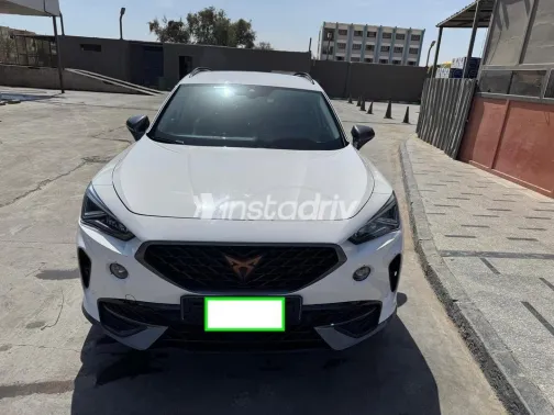 كوبرا فورمينتور 2022 أبيض مستعملة للبيع - 3