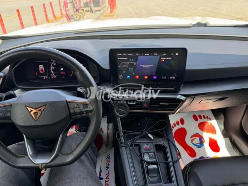 كوبرا فورمينتور 2022 أبيض مستعملة للبيع - 4