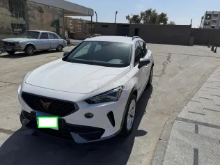 كوبرا فورمينتور 2022 أبيض مستعملة للبيع