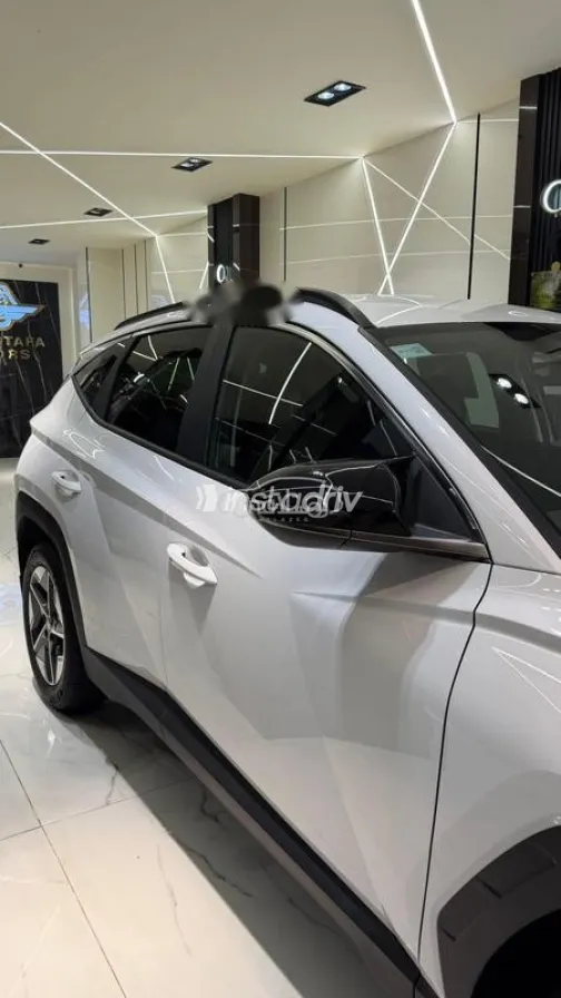 هيونداي توسان 2025 أبيض مستعملة للبيع - 4