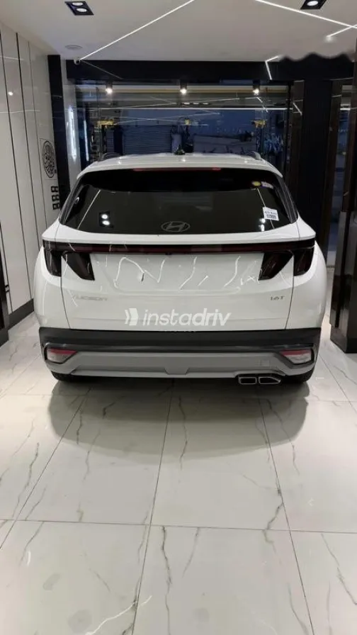 هيونداي توسان 2025 أبيض مستعملة للبيع - 9