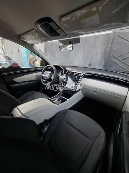 هيونداي توسان 2023 أزرق غامق مستعملة للبيع - 7