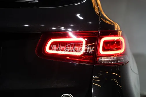 مرسيدس GLC 200 2021 أسود مستعملة للبيع - 7