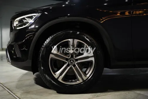 مرسيدس GLC 200 2021 أسود مستعملة للبيع - 8