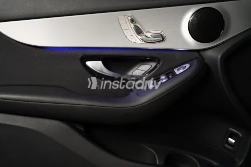 مرسيدس GLC 200 2021 أسود مستعملة للبيع - 9