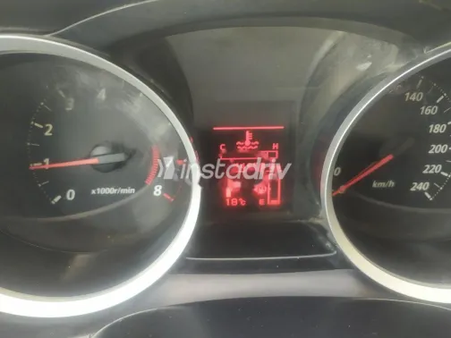 ميتسوبيشي لانسر اى اكس شارك 2017 أحمر غامق مستعملة للبيع - 5