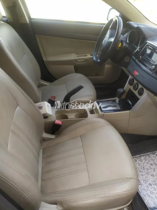 ميتسوبيشي لانسر اى اكس شارك 2017 أحمر غامق مستعملة للبيع - 10