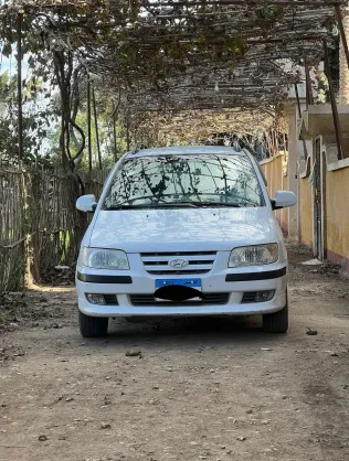 هيونداي ماتريكس 2004 أبيض مستعملة للبيع