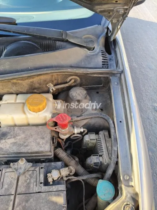 شيفروليه افيو 2013 رمادي مستعملة للبيع - 6