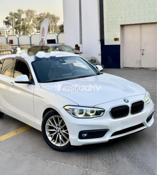 بي ام دبليو 118 2018 أبيض مستعملة للبيع - 2