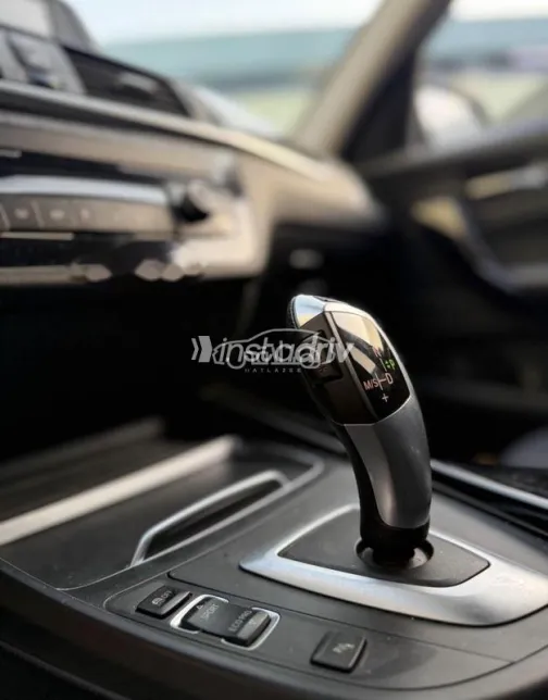 بي ام دبليو 118 2018 أبيض مستعملة للبيع - 6