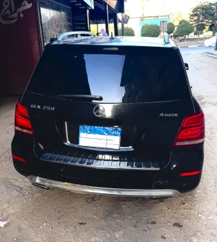مرسيدس GLK 250 2015 أبيض مستعملة للبيع