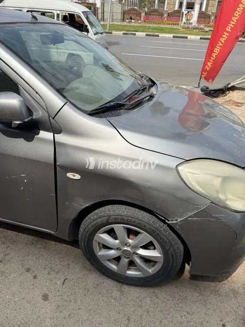 نيسان صنى 2014 أبيض مستعملة للبيع - 4