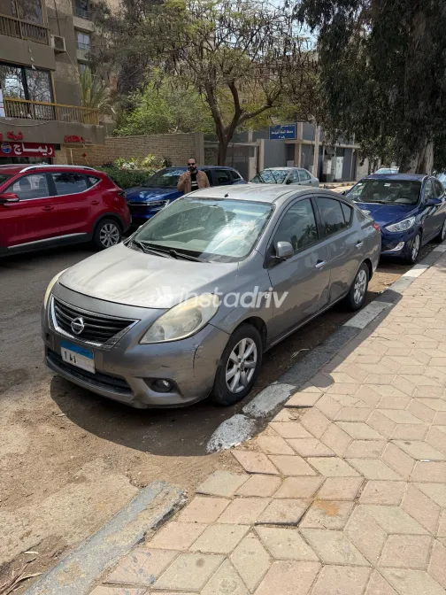 نيسان صنى 2014 أبيض مستعملة للبيع - 9