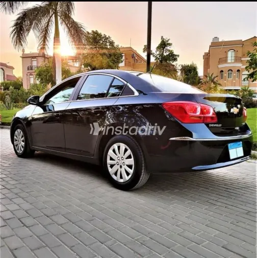 شيفروليه كروز 2016 أبيض مستعملة للبيع - 2