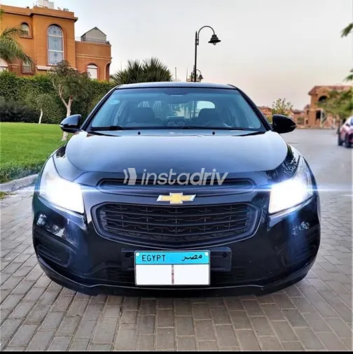 شيفروليه كروز 2016 أبيض مستعملة للبيع - 3