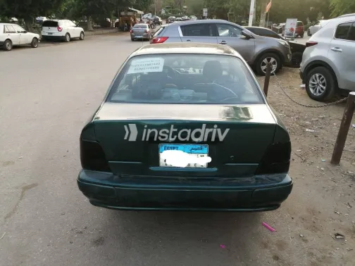 تويوتا كورولا 1996 أبيض مستعملة للبيع - 6