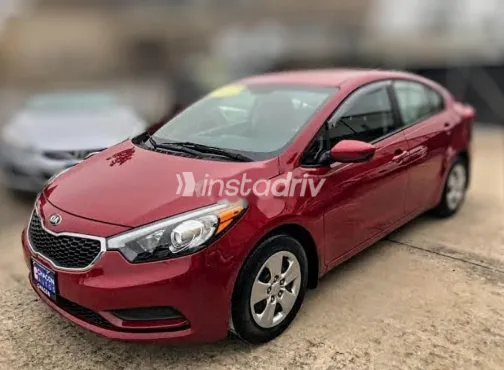 كيا سيراتو 2015 أحمر غامق مستعملة للبيع - 1