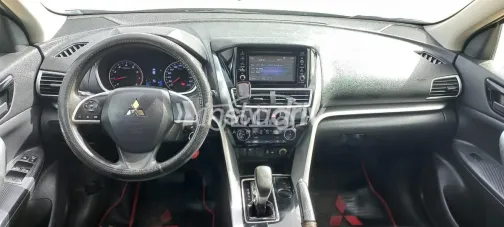 ميتسوبيشي اكليبس كروس 2018 فضي مستعملة للبيع - 9