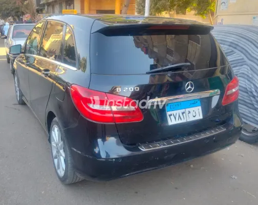 مرسيدس B 200 2013 أبيض مستعملة للبيع - 3