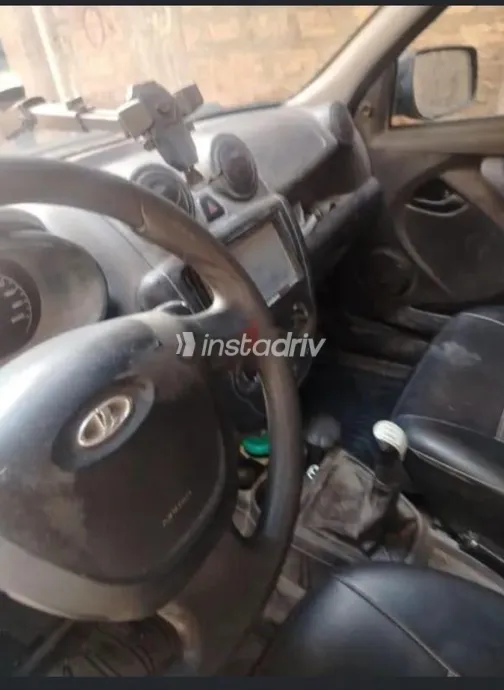 لادا جرانتا 2015 رمادي غامق مستعملة للبيع - 2