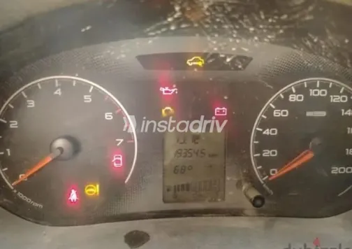 لادا جرانتا 2015 رمادي غامق مستعملة للبيع - 3