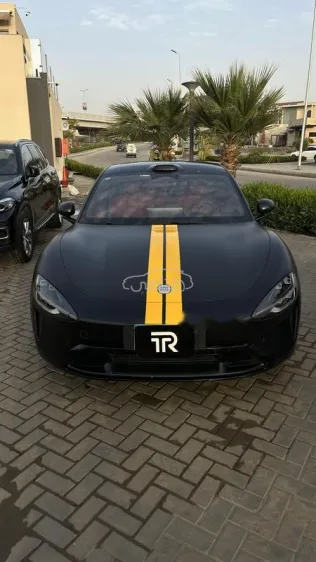 شاومي اس يو 7 2025 أسود مستعملة للبيع