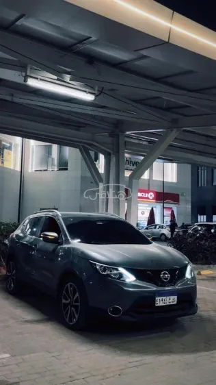 نيسان قشقاي 2016 رمادي غامق مستعملة للبيع