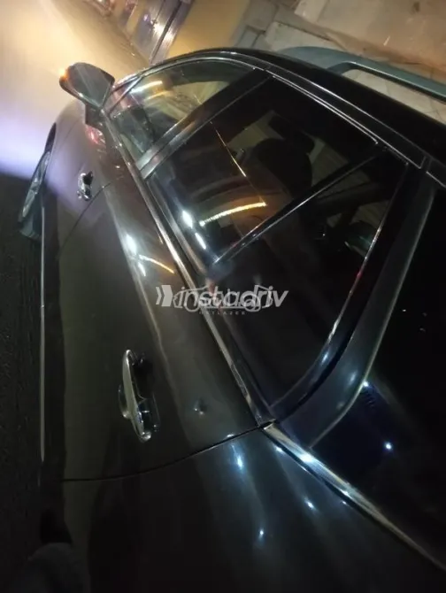 Kia Carens 2013 Brown Used for Sale - 3