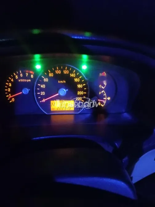 Kia Carens 2013 Brown Used for Sale - 4