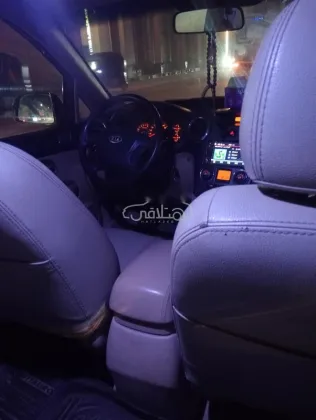 Kia Carens 2013 Brown Used for Sale