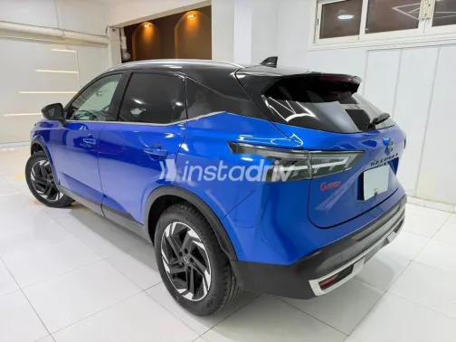 نيسان قشقاي 2026 أزرق غامق مستعملة للبيع - 4