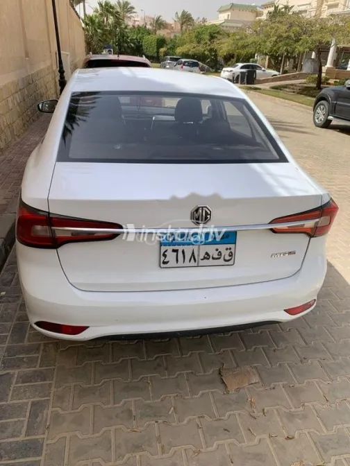 ام جى 5 2021 أبيض مستعملة للبيع - 2