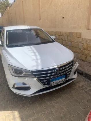 ام جى 5 2021 أبيض مستعملة للبيع