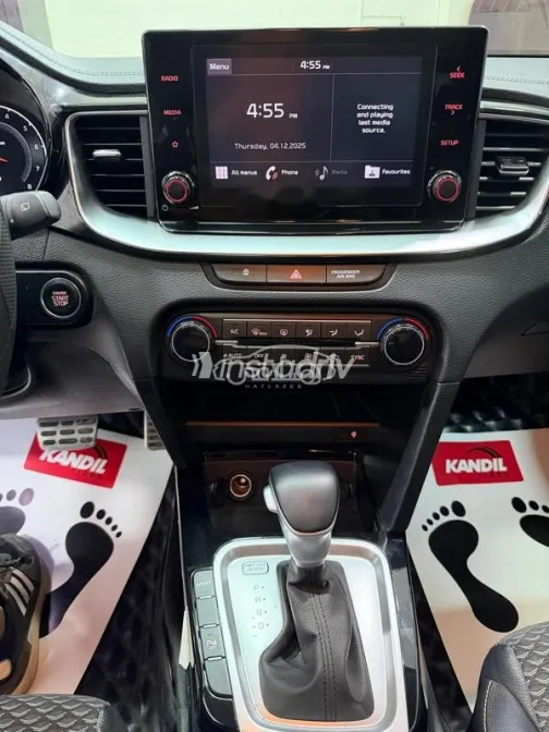 كيا اكسيد 2022 أزرق غامق مستعملة للبيع - 9