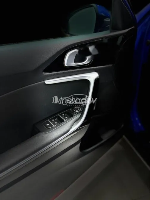 كيا اكسيد 2022 أزرق غامق مستعملة للبيع - 10