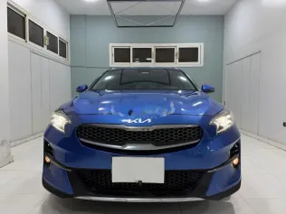 كيا اكسيد 2022 أزرق غامق مستعملة للبيع