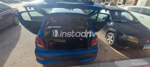 بيجو 206 2011 أزرق غامق مستعملة للبيع - 6