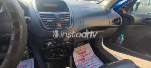 بيجو 206 2011 أزرق غامق مستعملة للبيع - 8