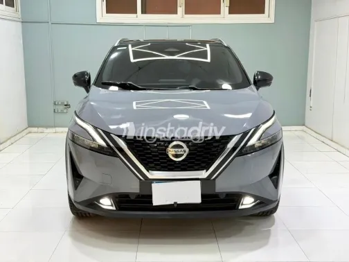 نيسان قشقاي 2022 فضي مستعملة للبيع - 1