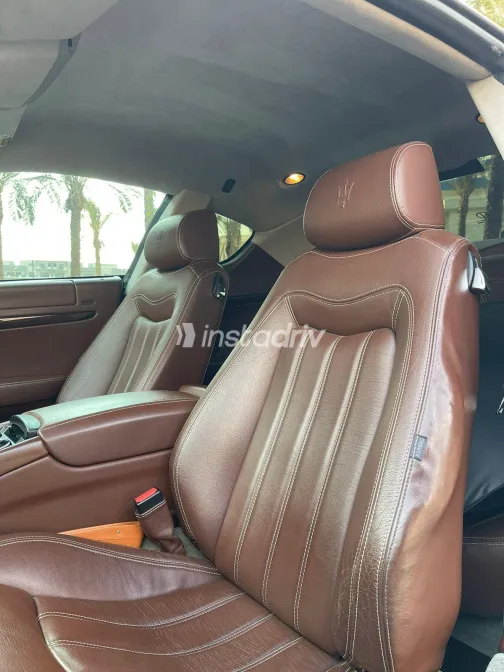 مازيراتي جران توريزمو 2010 أبيض مستعملة للبيع - 7