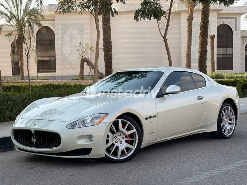 مازيراتي جران توريزمو 2010 أبيض مستعملة للبيع - 8