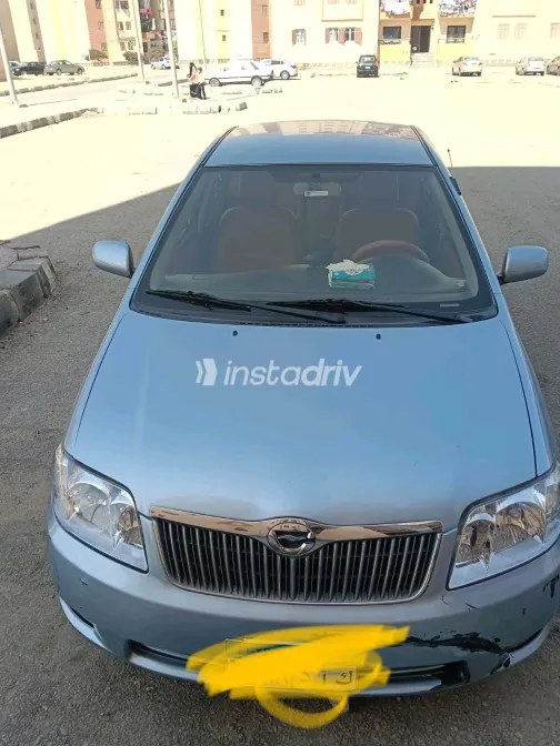 تويوتا كورولا 2005 أبيض مستعملة للبيع - 4