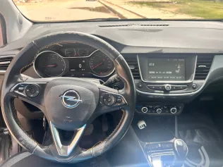 اوبل كروس لاند 2021 أبيض مستعملة للبيع