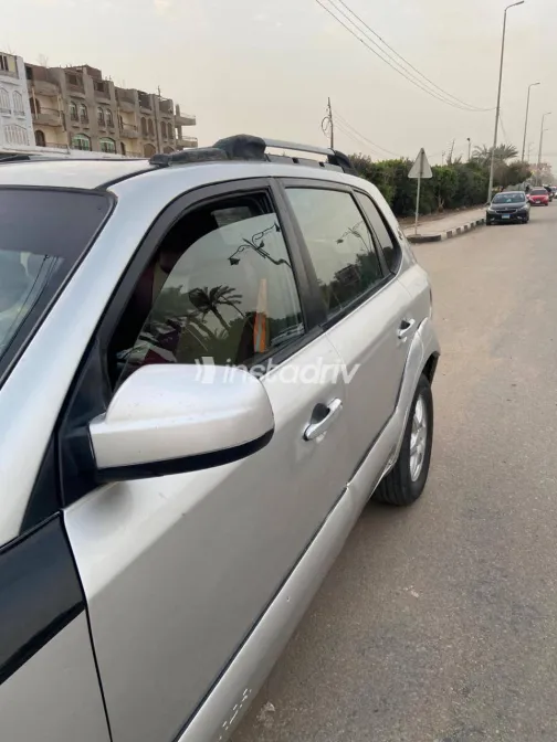 هيونداي توسان 2005 أبيض مستعملة للبيع - 7